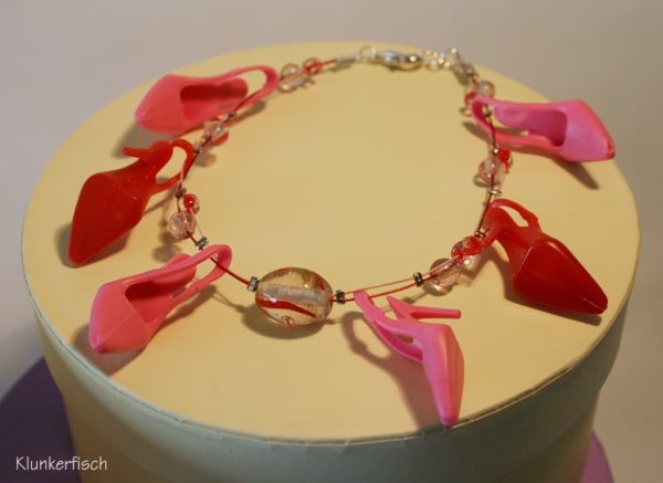 Armband mit Schuhen *Rhonda*