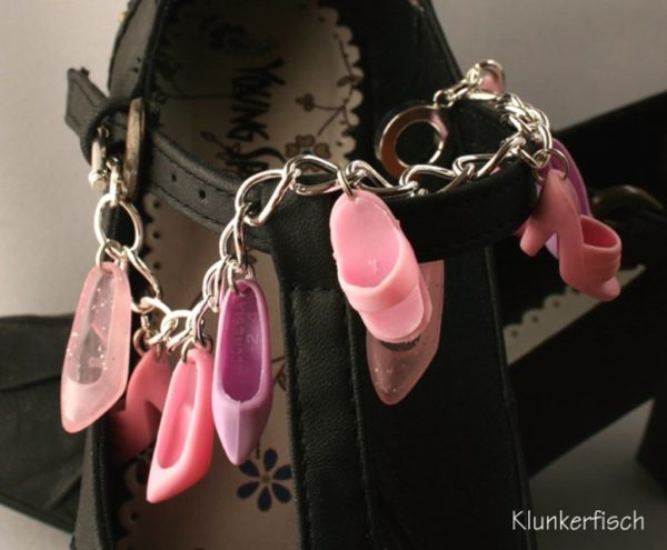 Bettelarmband mit Schuhen *Rosie*