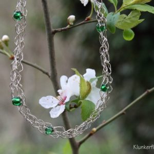 Draht-Kette in Silber und Dunkelgrün
