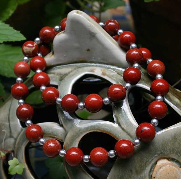 Collier aus Jaspis- und Silber-Perlen