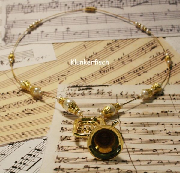 Halskette *Goldene Tuba*