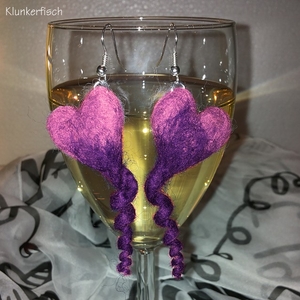 Ohrringe mit Ringelschwanz-Herzen in Flieder und Violett