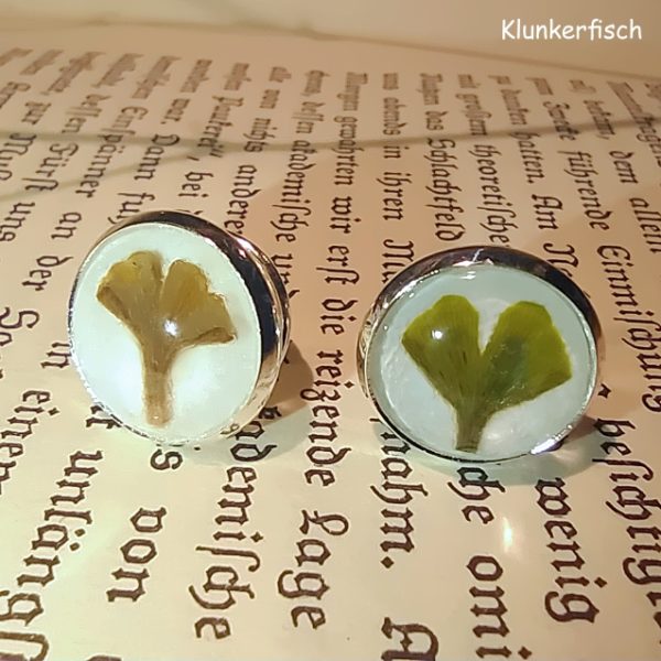 Anstecknadel / Brosche / Pin mit Gingko-Blatt