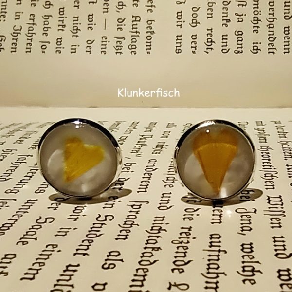 Anstecknadel / Brosche / Pin mit Sonnenblumen-Herz