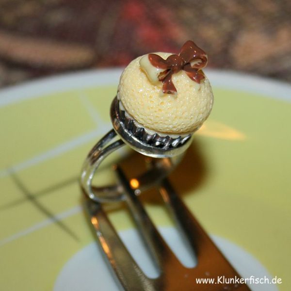 Cupcake-Ring in Gelb