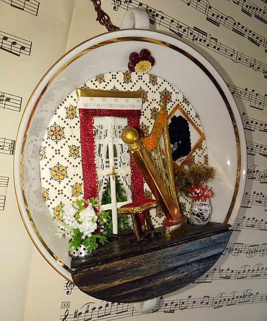 Tassen-Boudoir von Heike Engel: Händels Musikzimmer mit Harfe