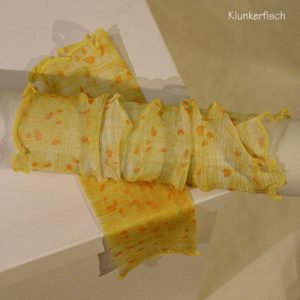Handstulpen aus Seide in Gelb