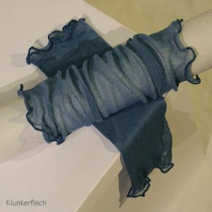 Handstulpen aus Seide in Taubenblau