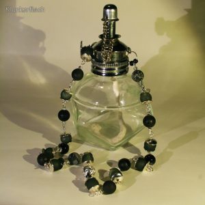 Glanzvolle Modul-Kette aus Glas- und Schmuckstein-Perlen