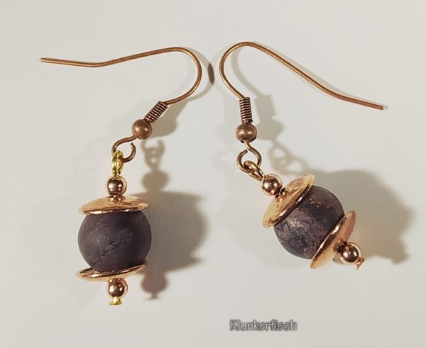 Perlen-Ohrringe aus braunem Jaspis mit Roségold-Akzenten
