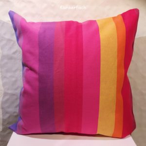 Kissenhülle mit Blockstreifen in Pink und Violett