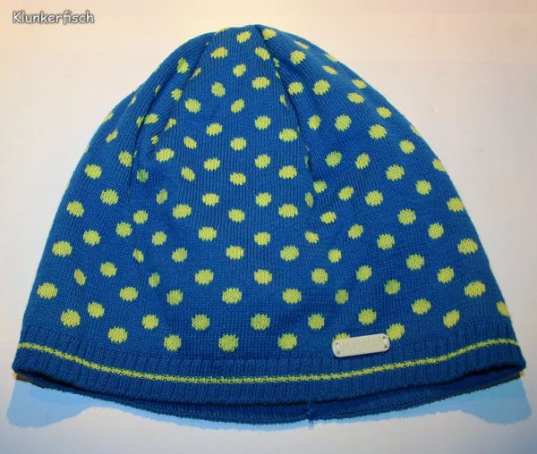 Frühlings-Beanie in Blau mit Punkten