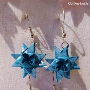Ohrringe mit Fröbelsternen in türkis kariert