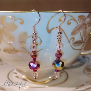 Glitzernde Bridgerton-Ohrringe in Pink