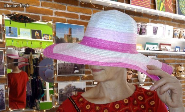 Sommer-Hut in Weiß, Pink und Rosa
