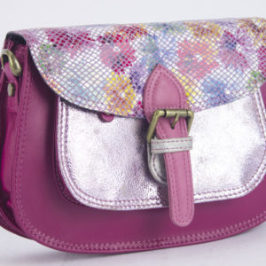Kleine Tasche aus Leder in Pink und Silber und mit Blumenmuster