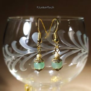 Ohrringe mit Aventurin-Perlen mit orientalischen Perlkappen