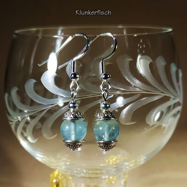 Ohrringe aus Regenbogen-Fluorit-Perlen mit orientalischen Perlkappen