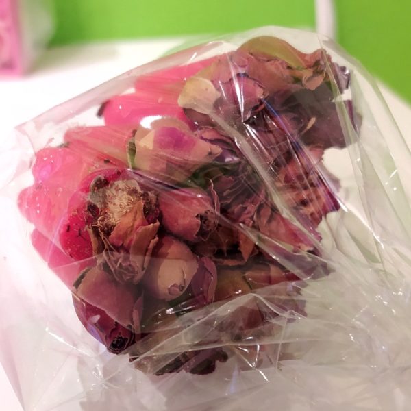 Herz-Seife mit echten Rosenblüten