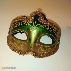 Venezianische Maske in Grün und Gold